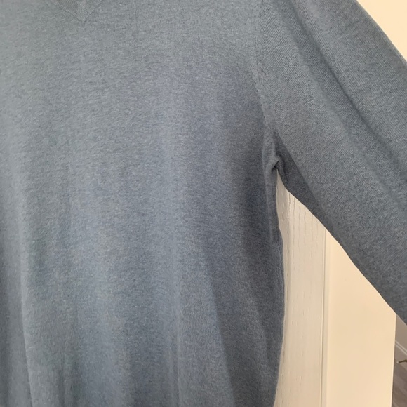 Men’s Old Navy V-Neck Sweater Size Large - Picture 3 of 4